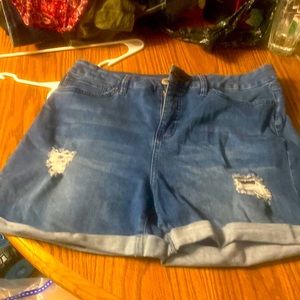 Cute jean shorts